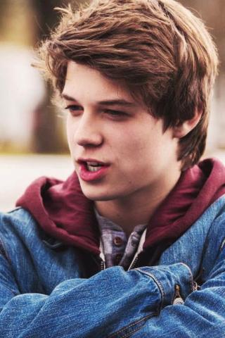 Colin Ford Height, Weight, Shoe Size