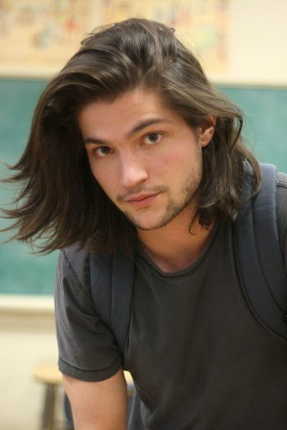 Thomas McDonell Height, Weight, Shoe Size