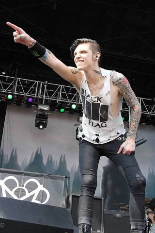 Andy Biersack Height, Weight, Shoe Size