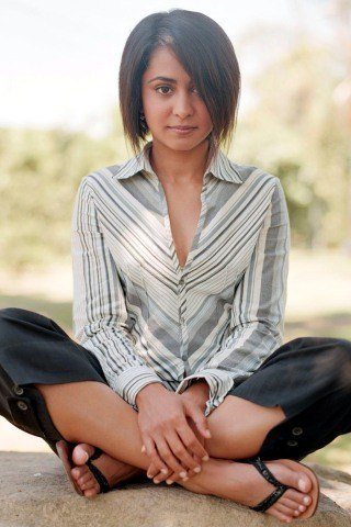 Parminder Nagra Height, Weight, Shoe Size