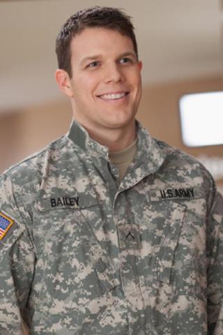 Jake Lacy Height, Weight, Shoe Size