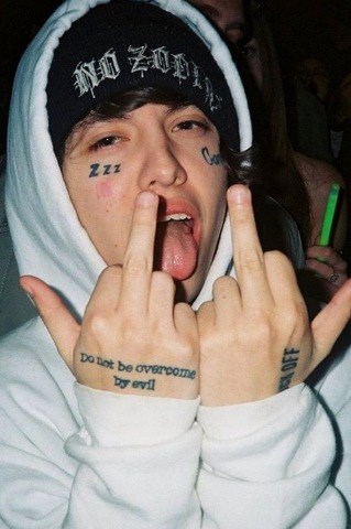 Lil Xan Height, Weight, Shoe Size